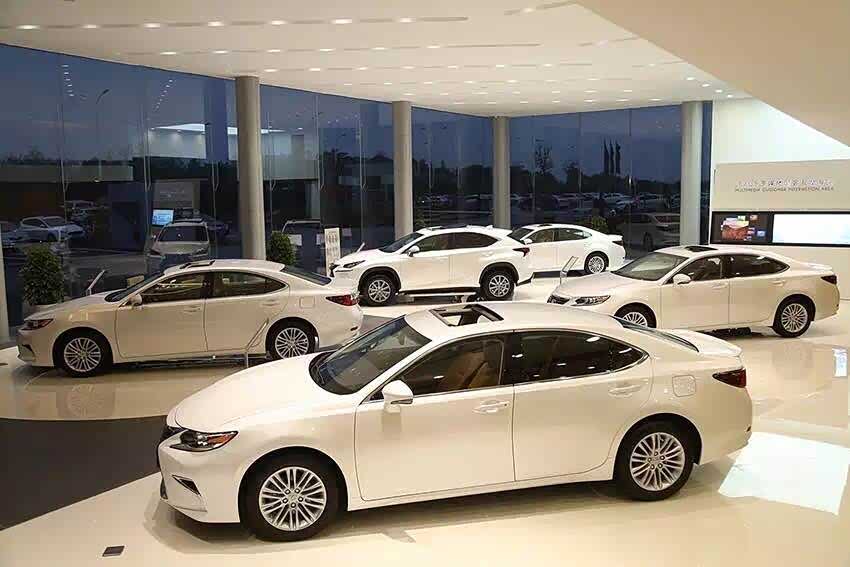 新车展示区