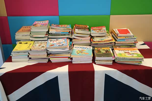 【运通梦想书屋 跟我走 带着孩子去山区 捐赠爱