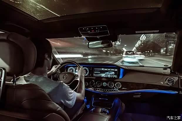 达州仁孚奔驰s级轿车夜间试驾尊享日!