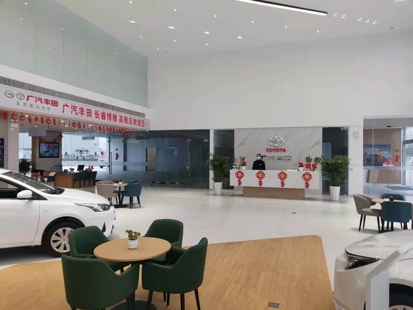 新车展示区