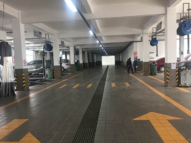 鹰潭天烨别克4s店