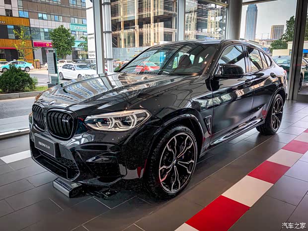 促大连中升之宝bmwx4m雷霆版现车到店