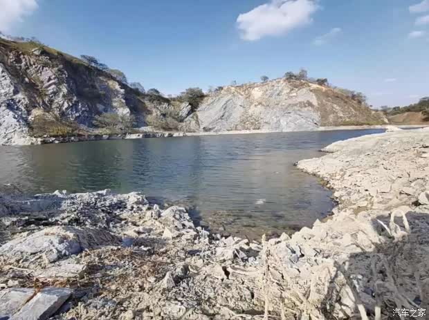 马迹山简称马山,古称夫椒山,是太湖里的第二大岛屿,位于无锡的西南端