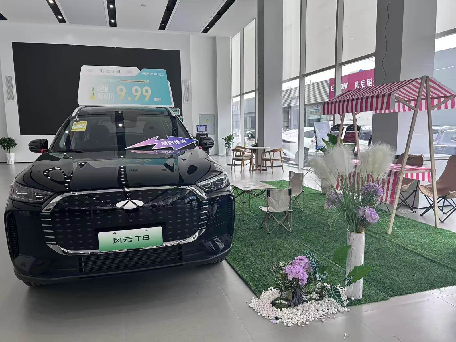 新车展示区