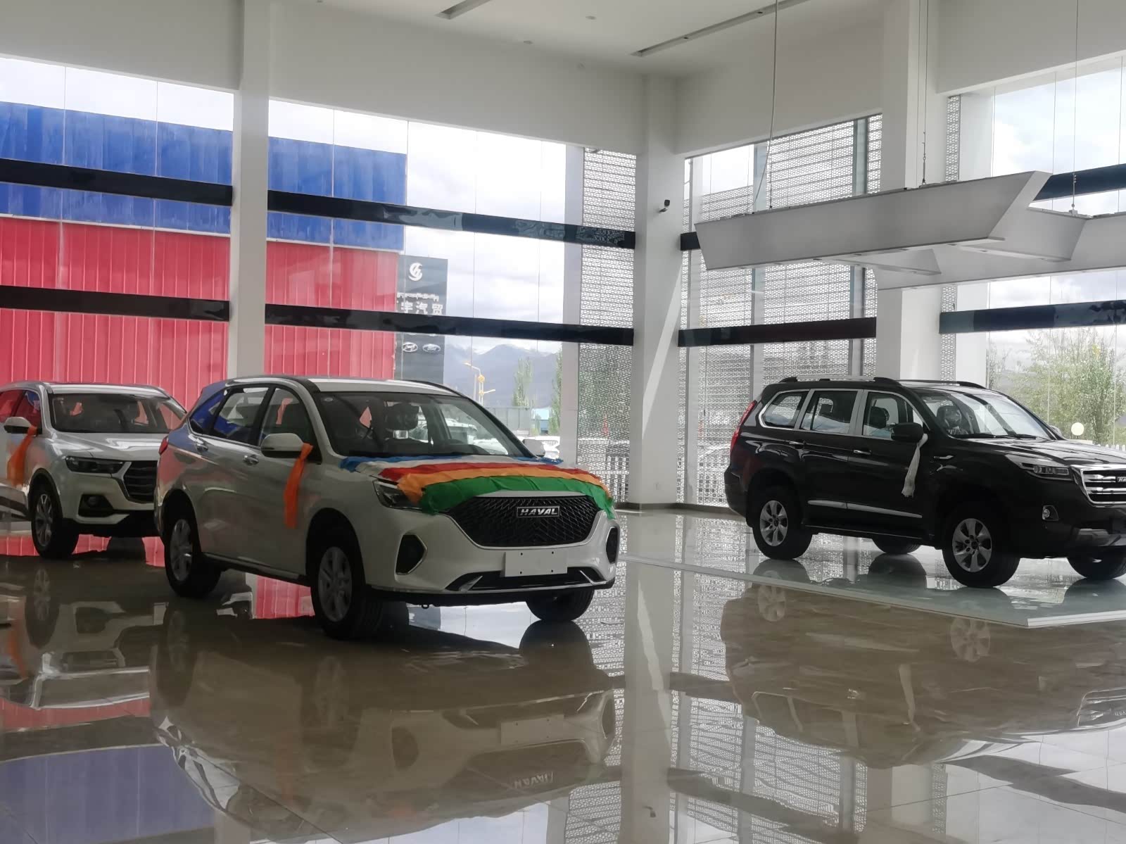 新车展示区