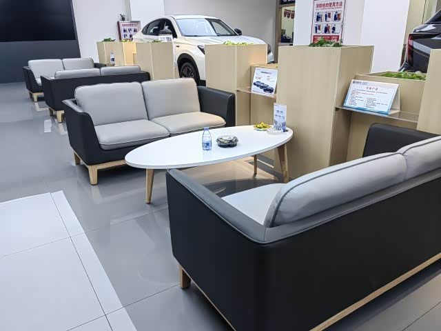 新车展示区
