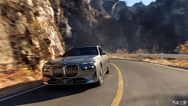 【全新bmw 7系 让每一次旅程都充满仪式感_南宁宝诚新闻资讯欢迎垂询4