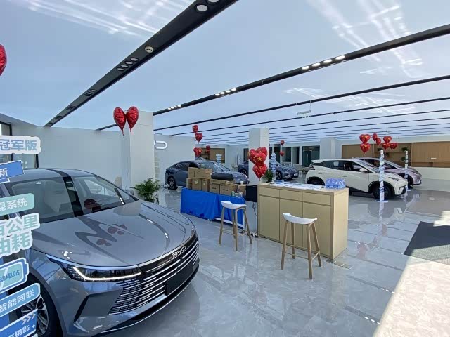 新车展示区