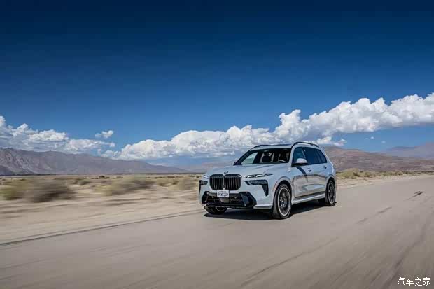 作为宝马集团大型豪华车产品攻势的核心车型,新bmw x7凝聚宝马集团最