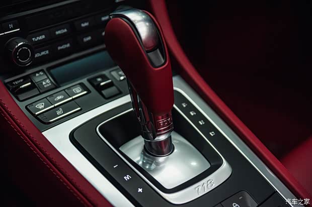 保时捷718打破日常世界的乏味无聊