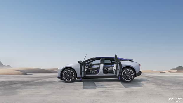 hiphi z标配brembo四活塞前制动卡钳,米其林pilot sport ev高性能轮胎