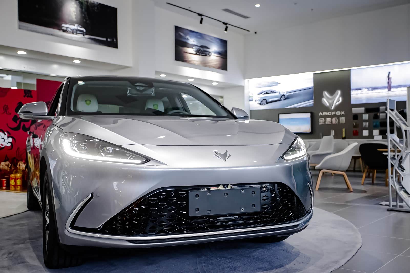 新车展示区