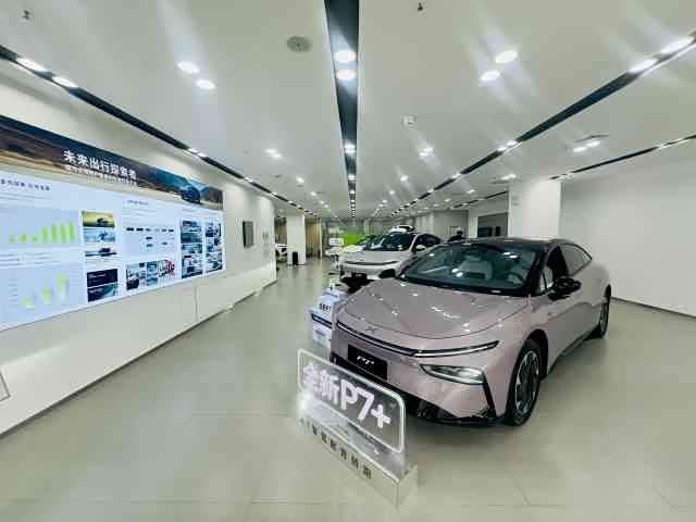 新车展示区