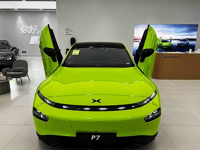 新车展示区