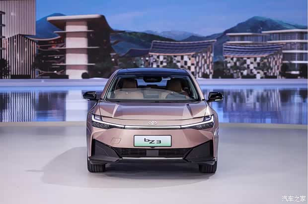 润华丰田金秋嗨购1998万元起一汽丰田bz4x店头全面上市