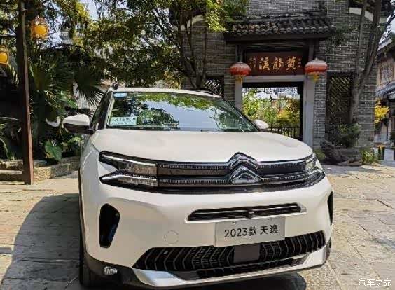 对于制动和操控能力,2023款天逸搭载了博世9.