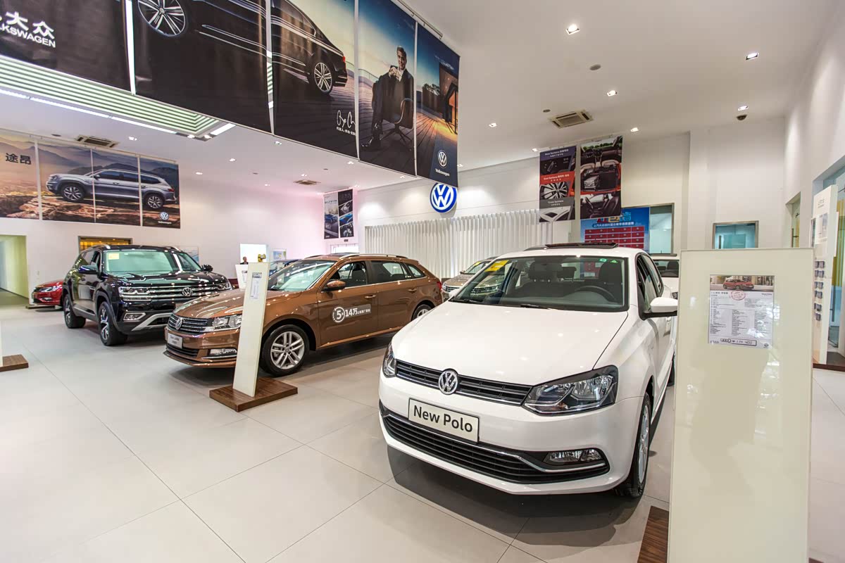 新车展示区