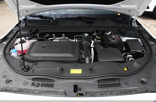 奔腾b70超低首付618元限时5年0息