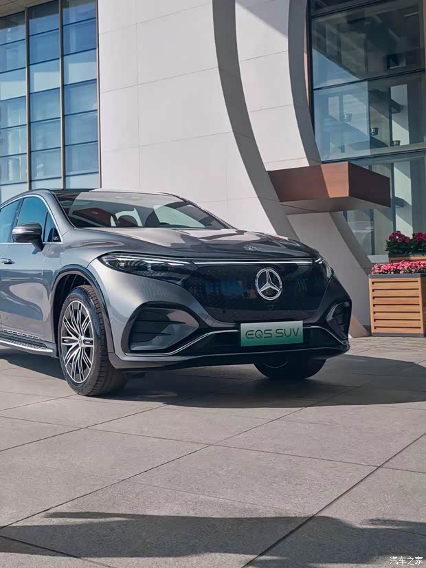 【心之所向 从容抵达-全新eqs纯电suv_南京溧星奔驰新闻资讯欢迎垂询