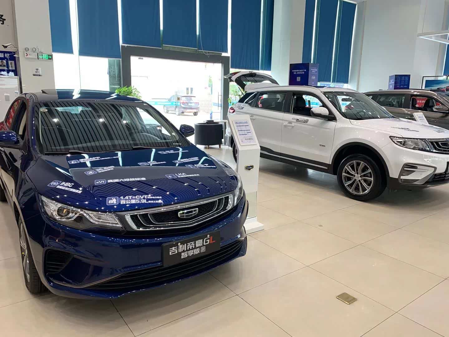 新车展示区