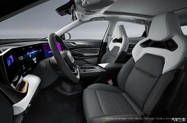 欧尚x5 plus在内饰上也别具一格采用30