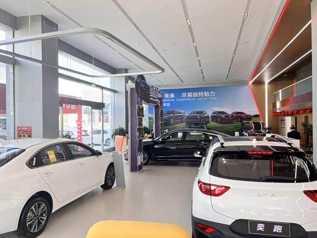 新车展示区
