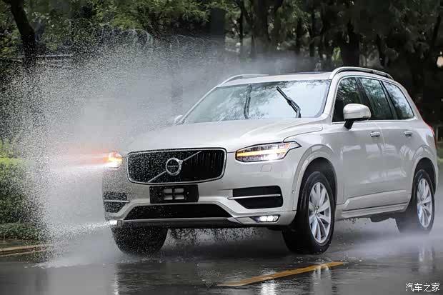 【找医生 专家参与制造的xc90女神被打动_大连机场中升沃尔沃4s店新闻