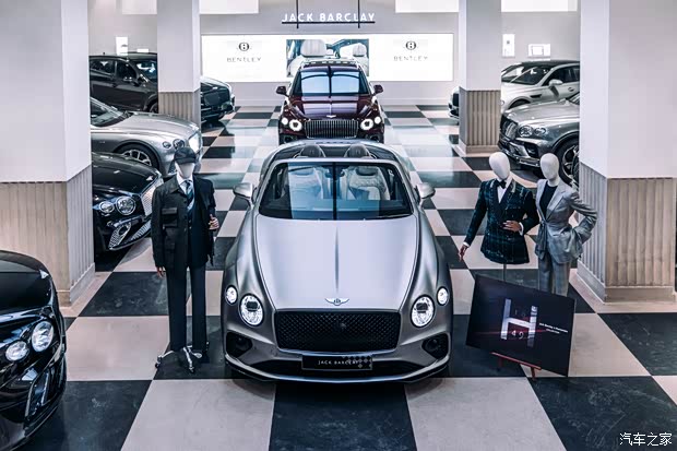 宾利携服装高级定制品牌推出特别车型