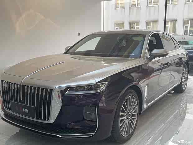 红旗h9店内可试乘试驾售价3098万元起