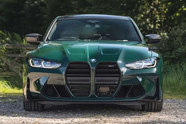 实拍宝马m3英国赛车绿车漆罕见的绿色帅到爆表