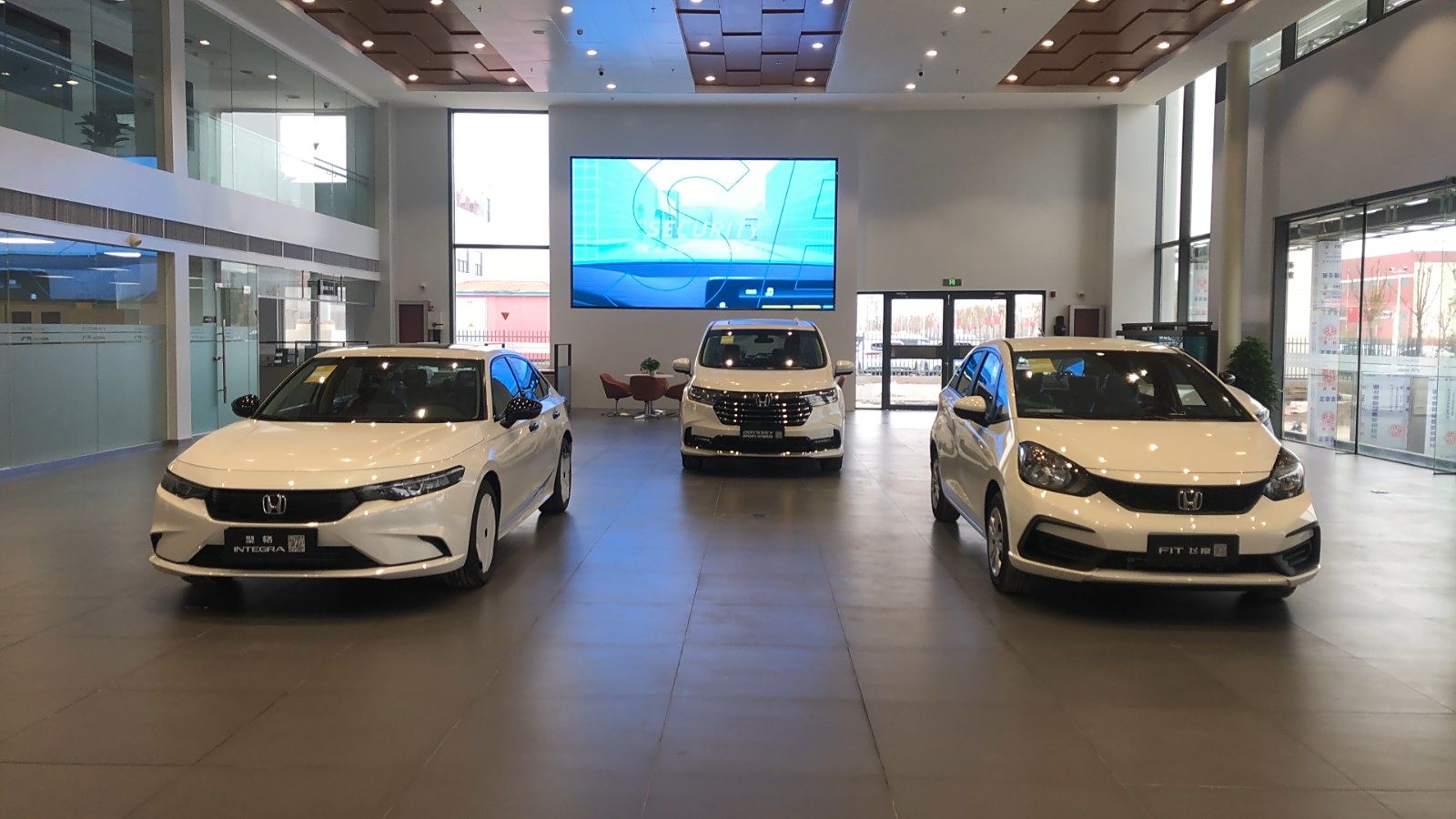 新车展示区