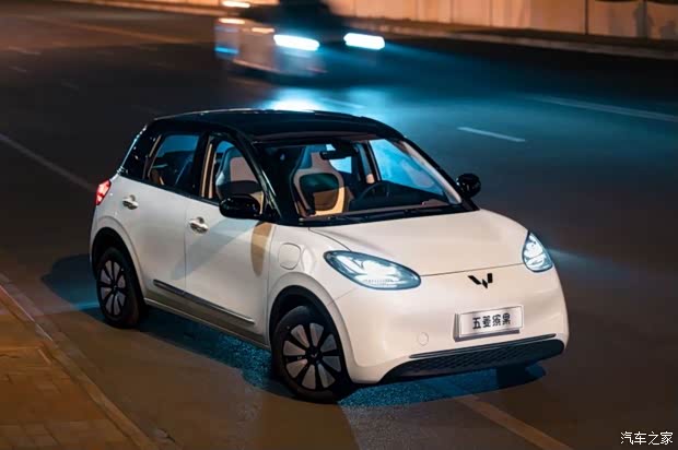 98万元起!五菱缤果古城西安缤纷上市_汽车之家