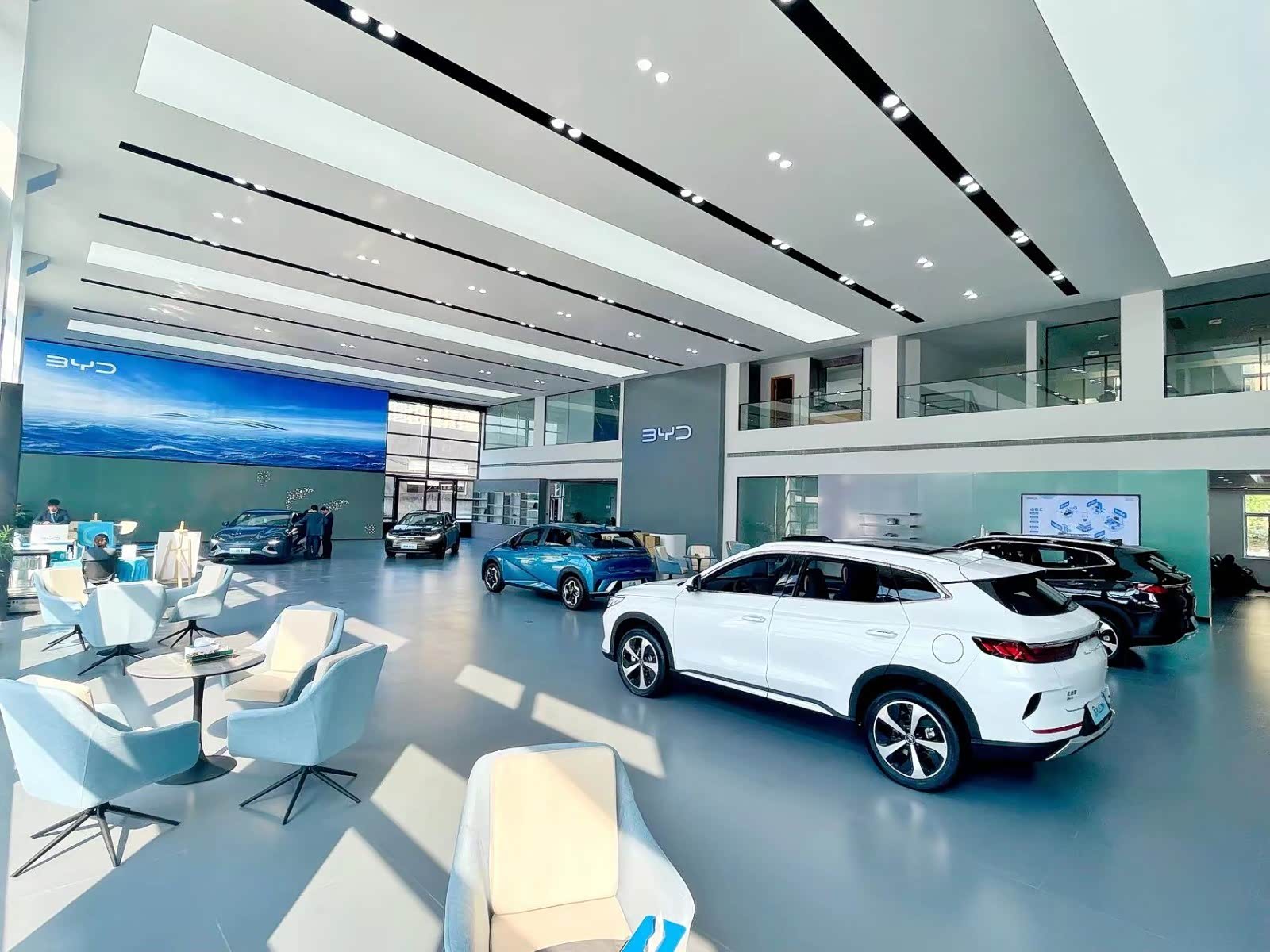 新车展示区