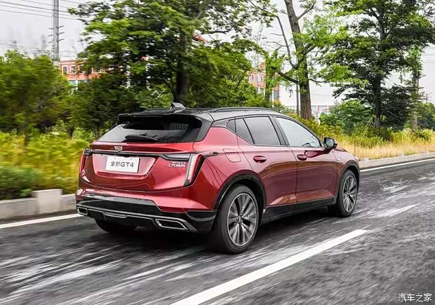 试驾凯迪拉克gt4年轻人的心头爱