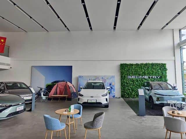 新车展示区