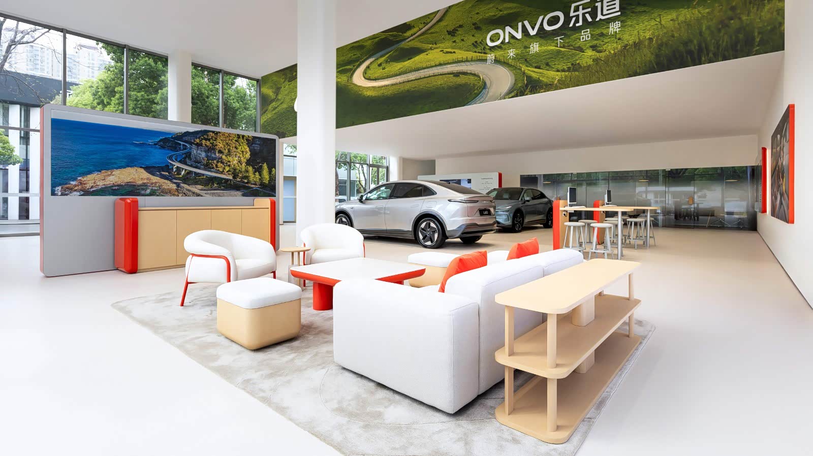新车展示区
