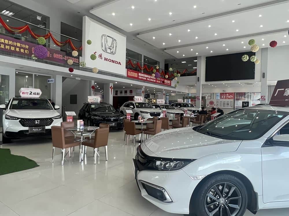 新车展示区
