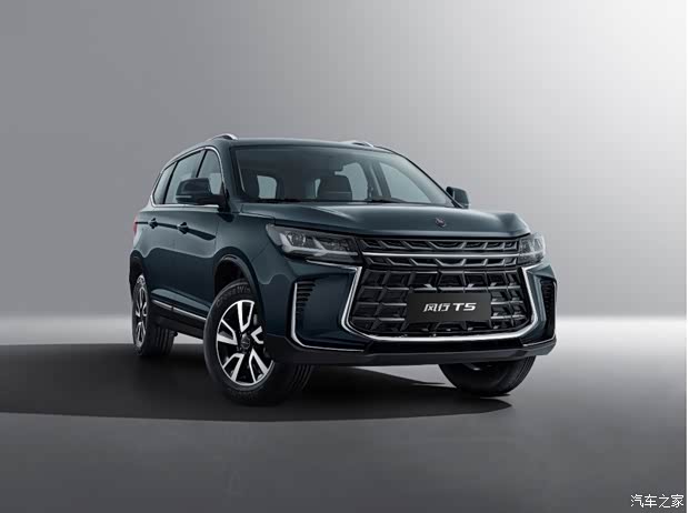 【乘坐舒适载货方便-新款风行t5车主如获至宝_三明润佳东风风行新闻