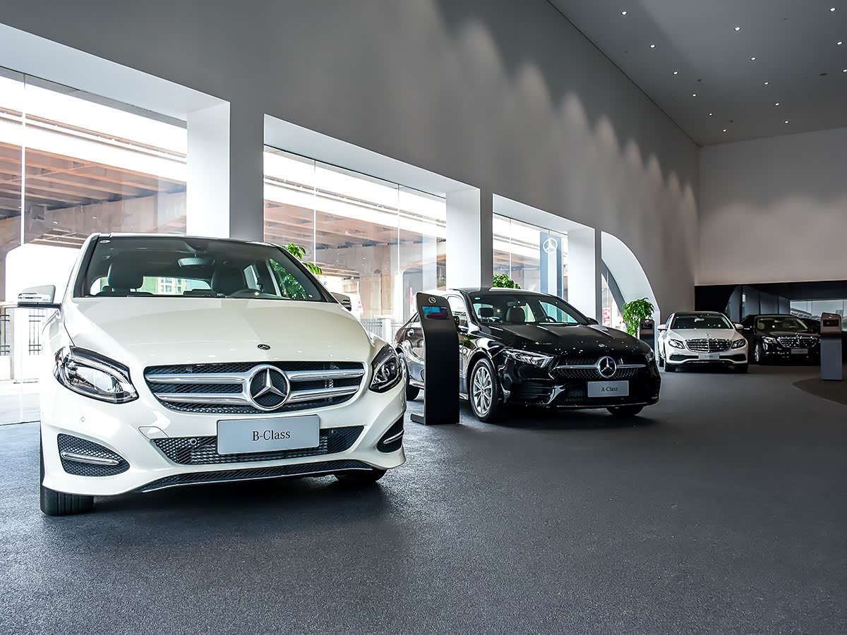 中升星辉奔驰军运村店