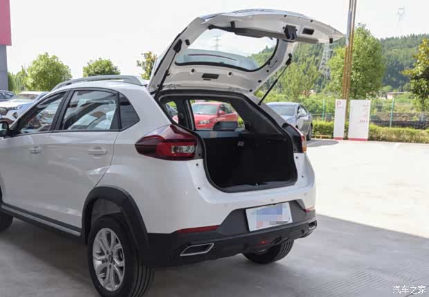 听瑞虎3x车主一句劝年轻人预算5万买车还是首选燃油车