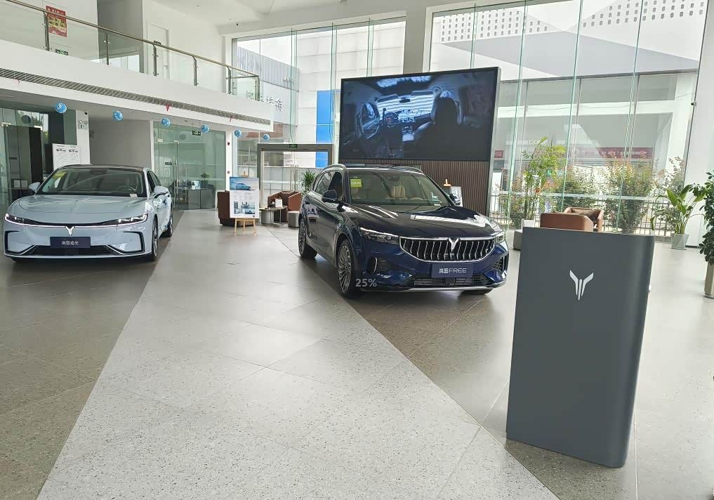 新车展示区