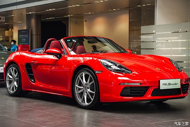 保时捷718打破日常世界的乏味无聊