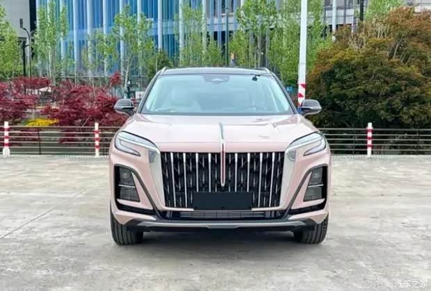 红旗hs3震撼来袭霸气造型科技内饰