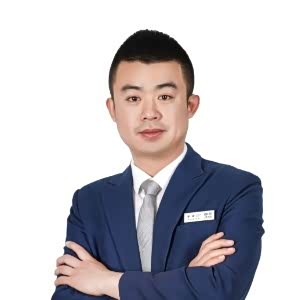 李爽
