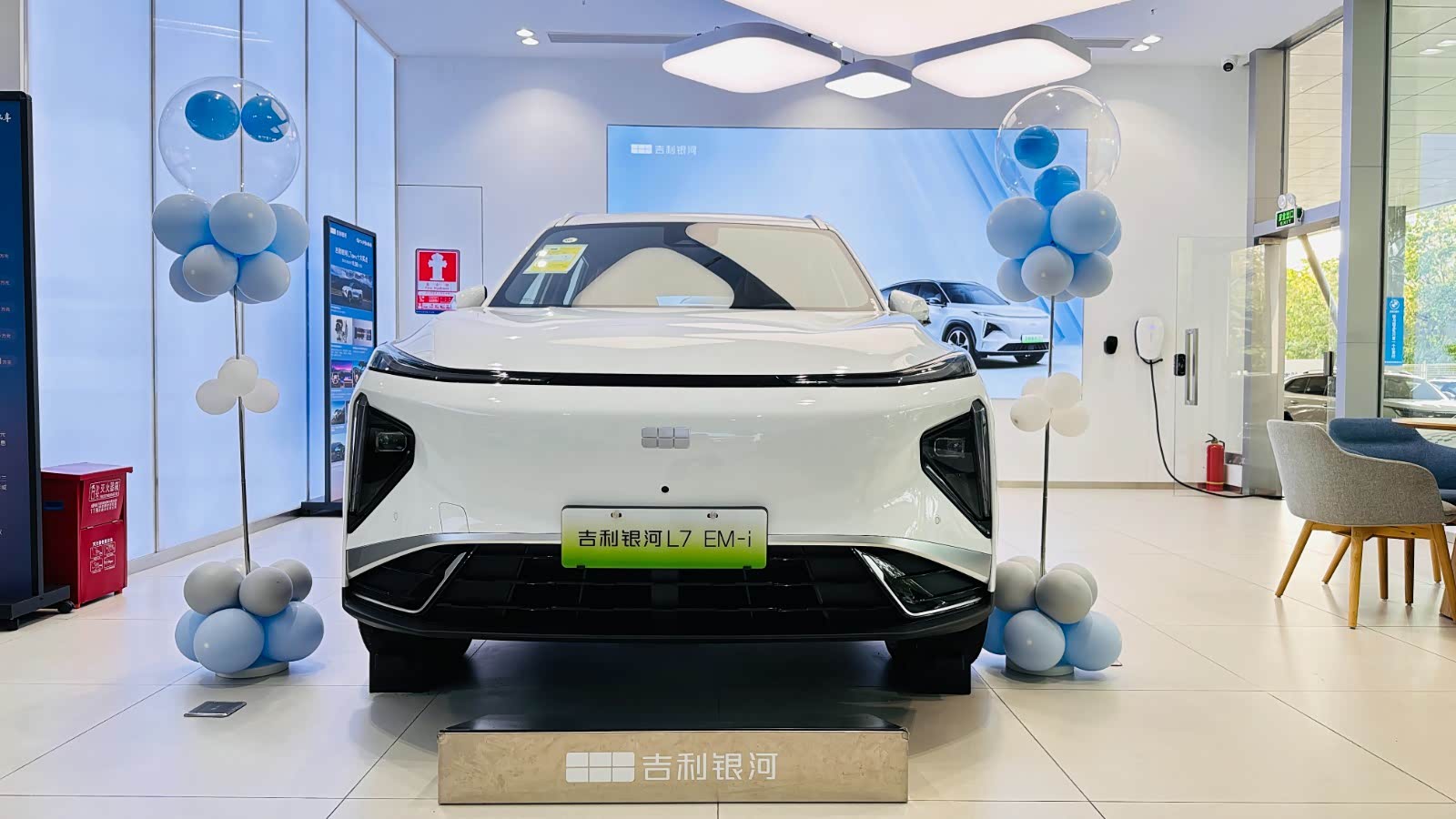 新车展示区