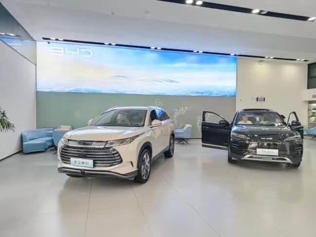 新车展示区