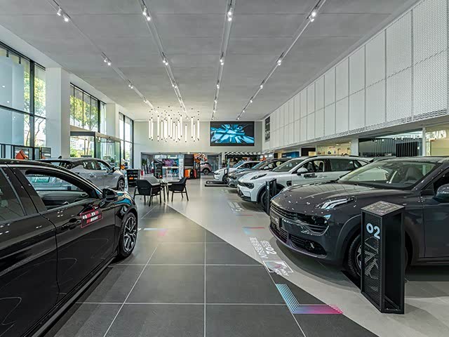 新车展示区