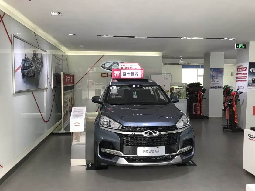 新车展示区