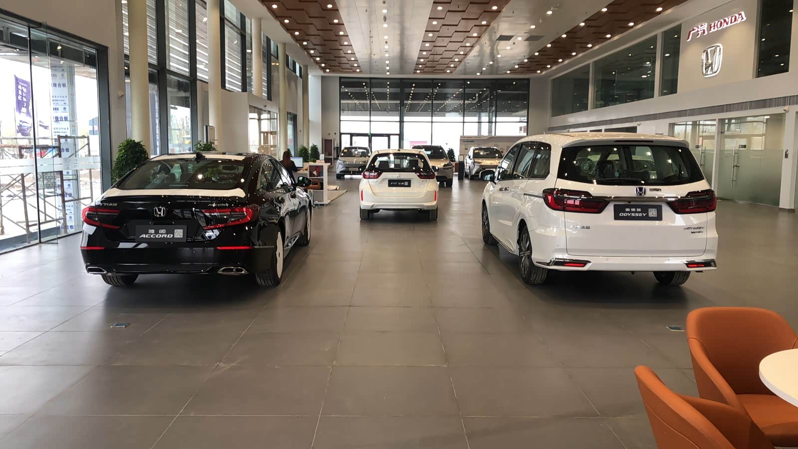 新车展示区