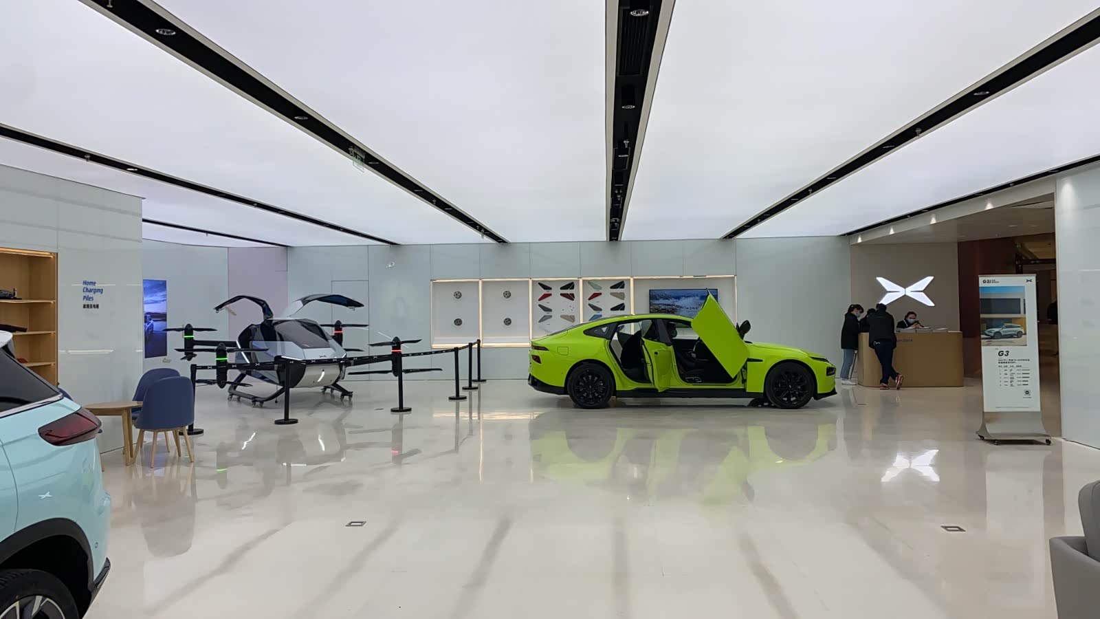 新车展示区